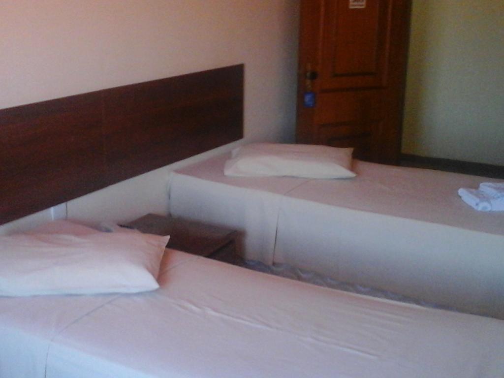 Hotel Paris 2*
